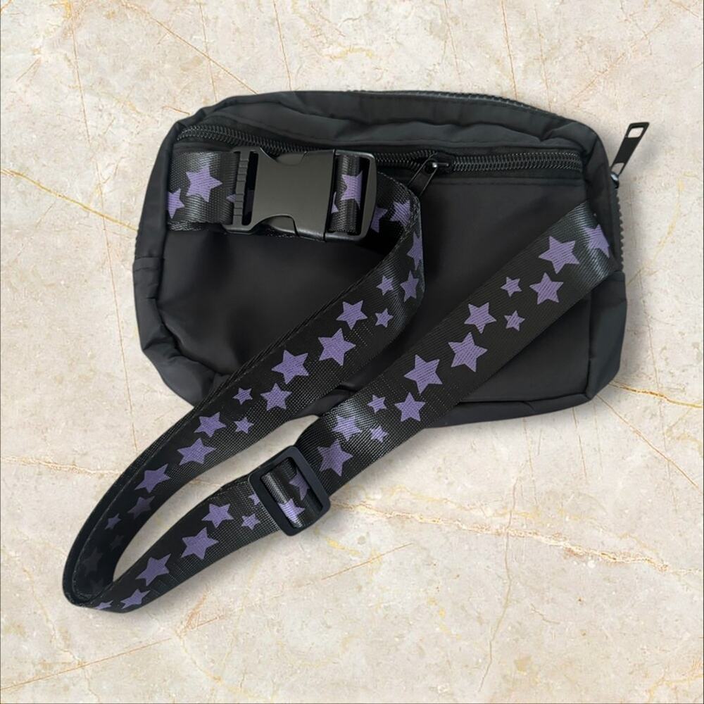 NEW Olivia Rodrigo GUTS World Tour VIP fanny pack - Picture 2 of 5